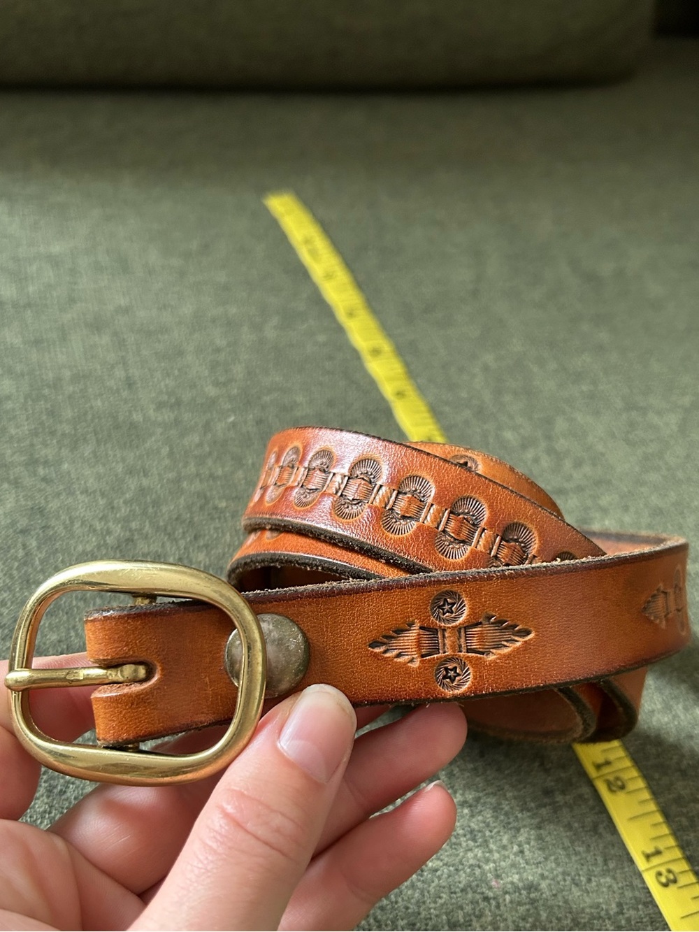 Women’s vintage leather belt with brass buckle